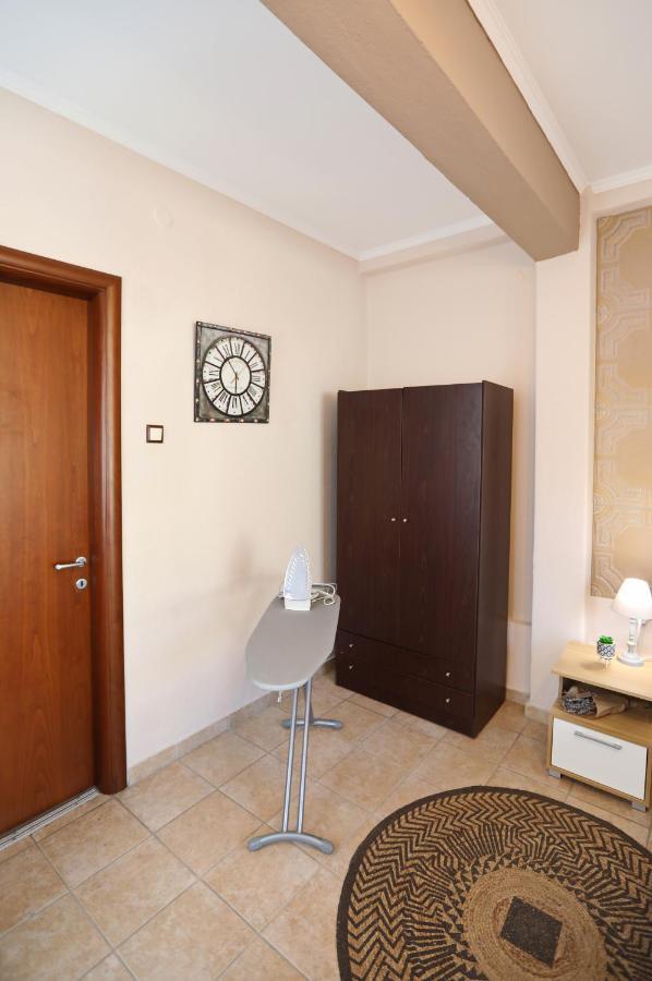 Niki'S Apartement Kavala Exterior photo